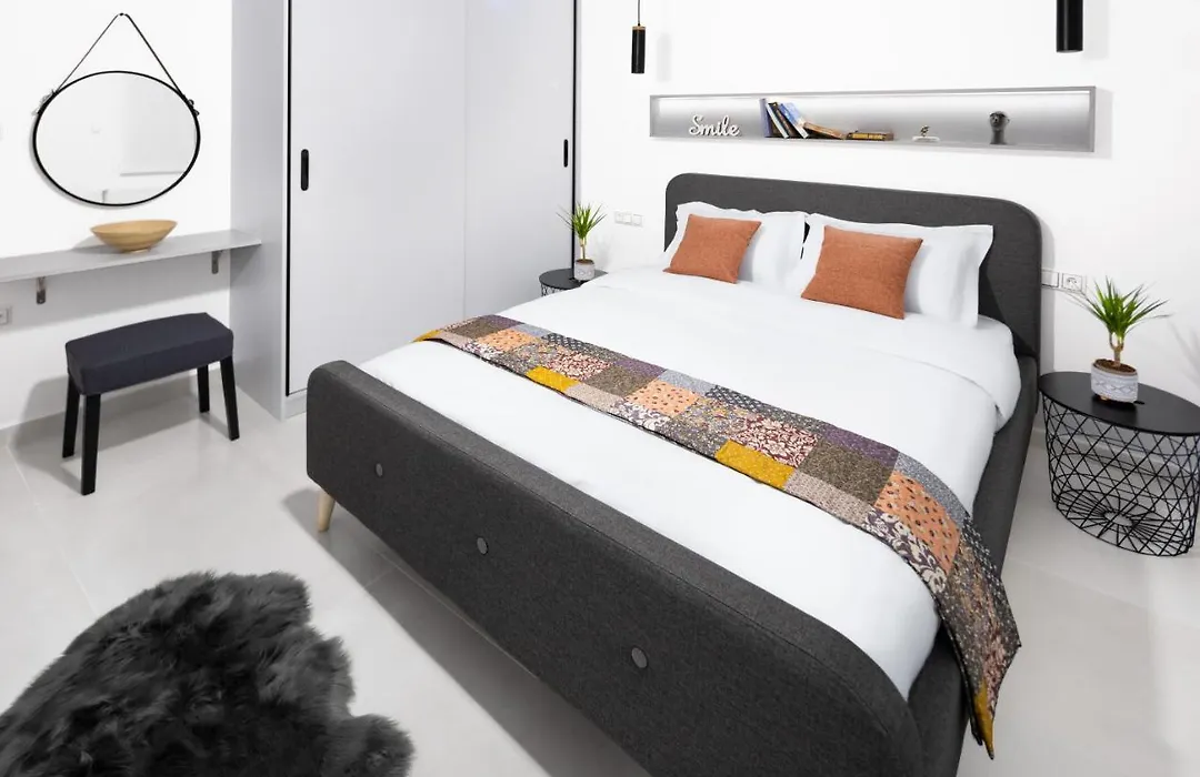 Andos Cozy & Luxury Upgraded Apartments-1